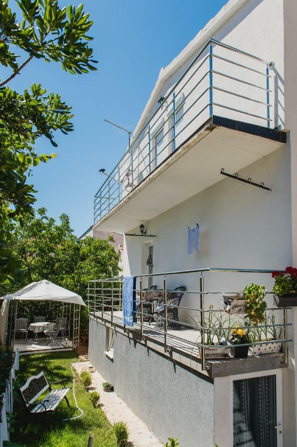 Apartment Ella Рогозница Екстериор снимка